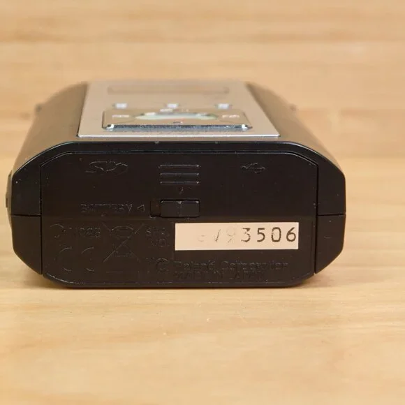 Edirol by Roland R-09 Digital Recorder | 24-Bit WAV/MP3 | Tested & Working - Picture 8 of 12